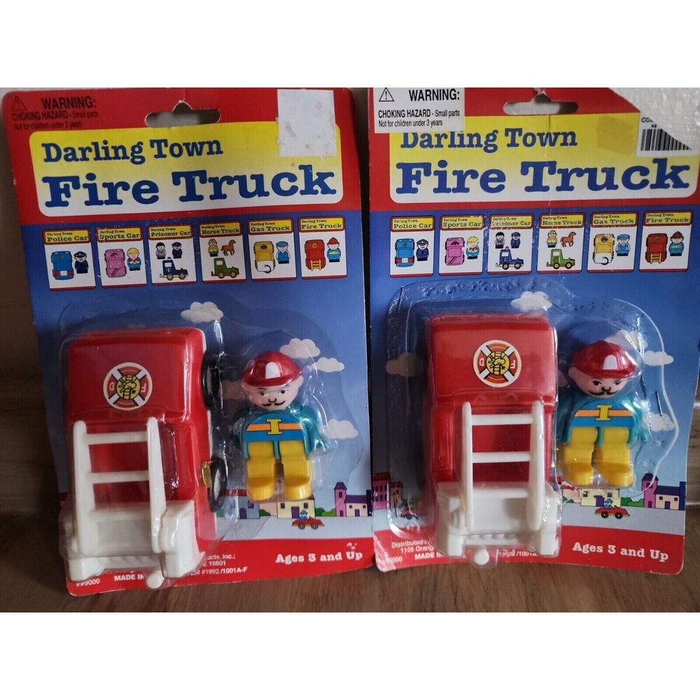 Vintage Fireman & Truck Plastic Toy Set Dime Store Toys See Picture NOS